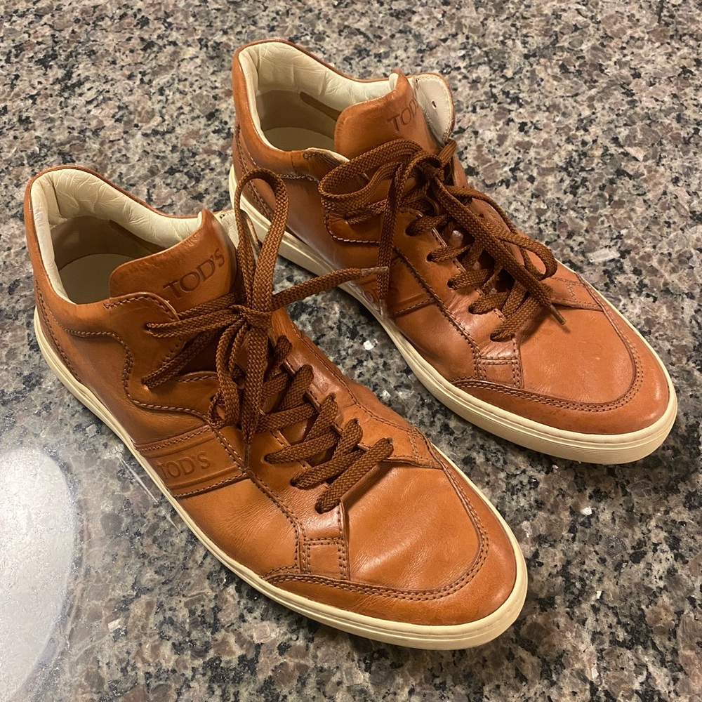 Leather Tod’s Lace Up Sneakers